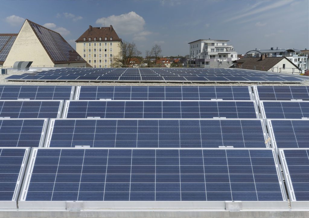 EGIS eG, PV-Dachanlage Aventinus Gymnasium Burghausen